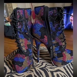 size 6 bling stiletto ankle booties, tags still attached. No stones missing.